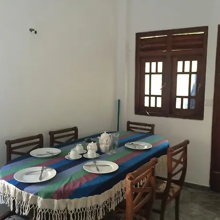 Unawatuna Backpacker Lodge Room photo