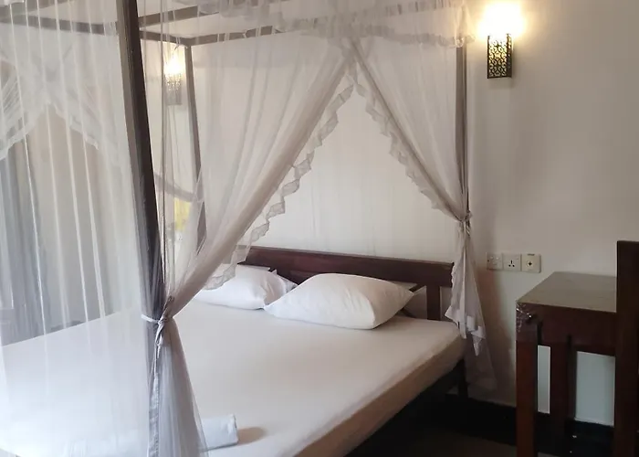 Unawatuna Backpacker Lodge