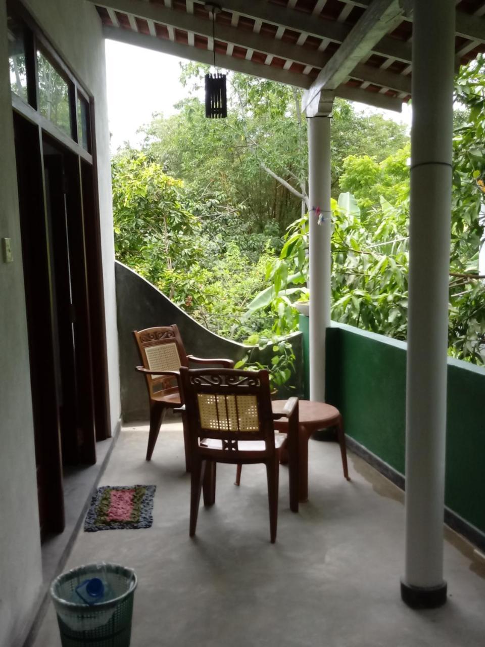 Backpacker Lodge *