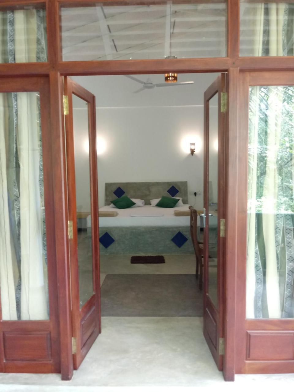 Backpacker Lodge